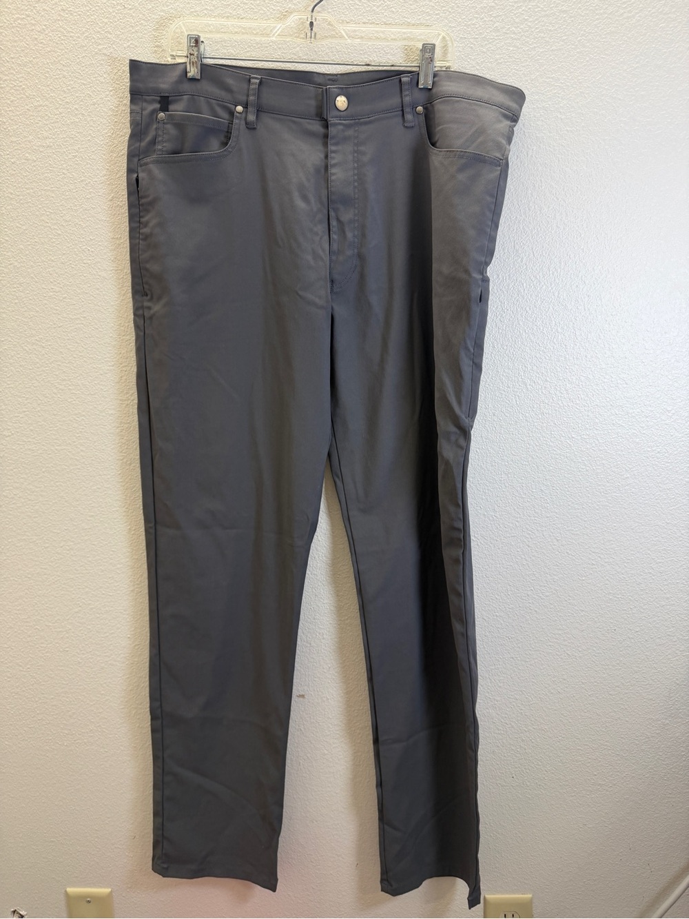 Men's Gray Slim Straight Chino Pants